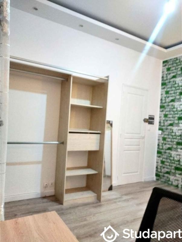 Chambre - 11 m² - 1 pièce