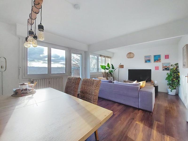 Appartement - 77 m² - 3 pièces