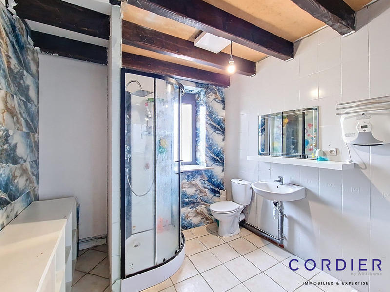 Maison - 174 m² - 7 pièces