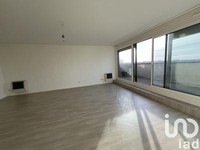 Appartement - 92 m² - 6 pièces