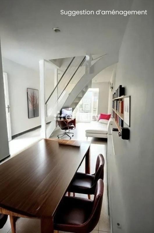 Maison - 85 m² - 5 pièces