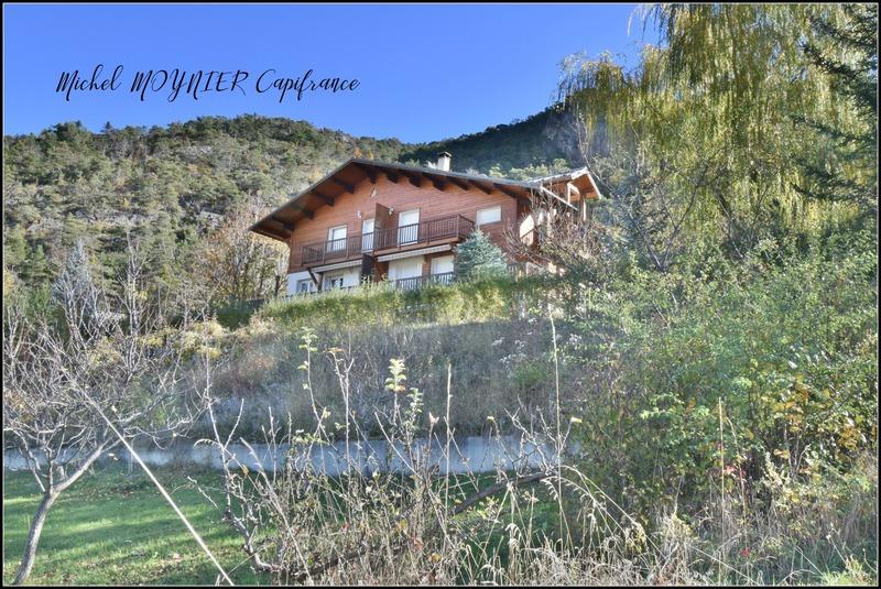 Appartement - 81 m² - 5 pièces