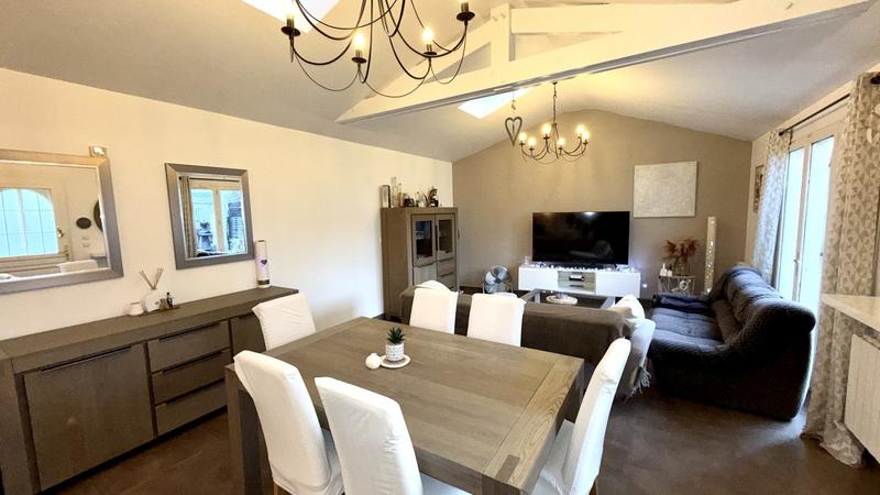 Maison - 86 m² - 4 pièces