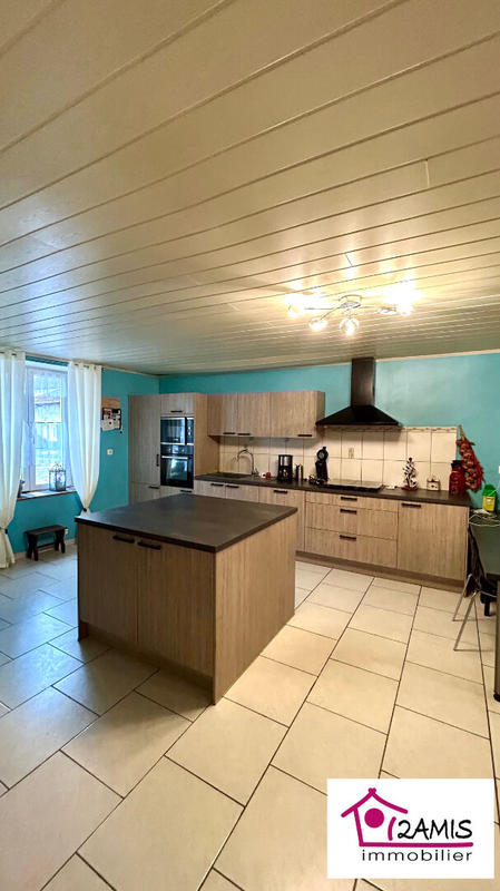 Maison - 193 m² - 8 pièces