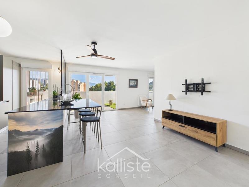 Appartement - 78 m² - 3 pièces