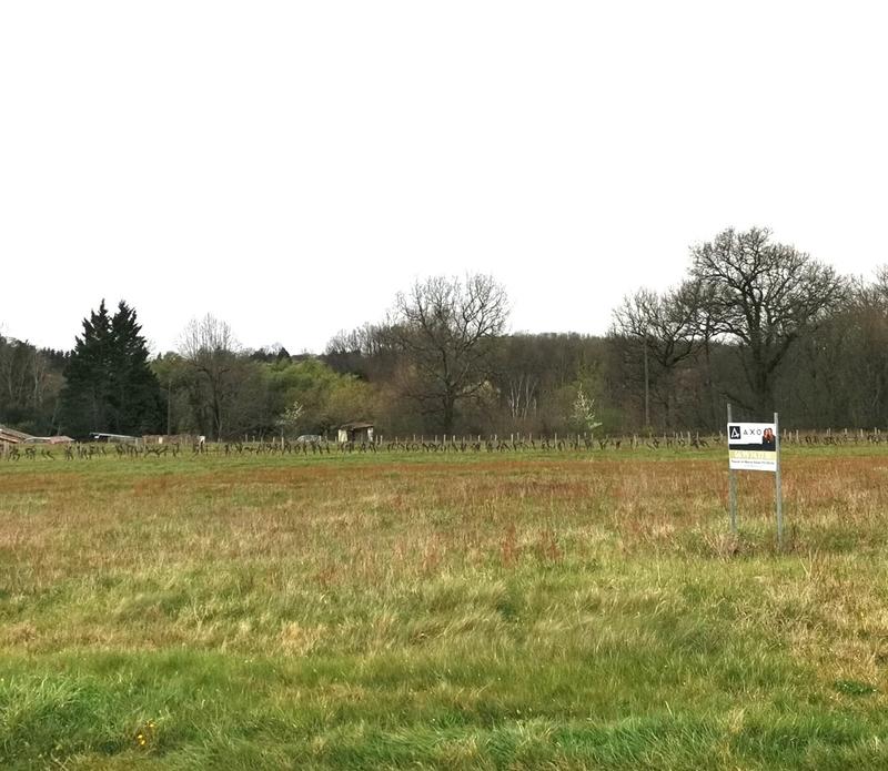 Terrain constructible - 1 300 m²