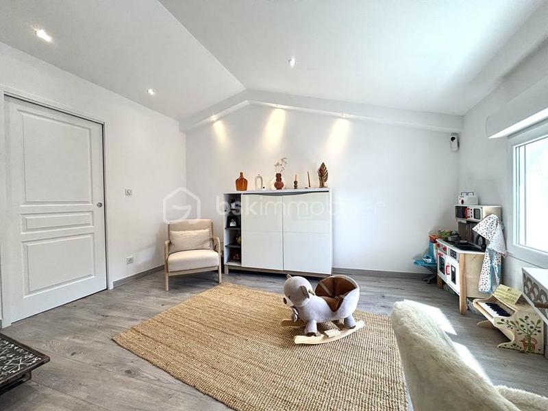 Maison traditionnelle - 103 m² - 4 pièces