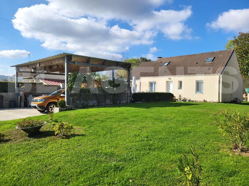 Maison traditionnelle - 130 m² - 7 pièces