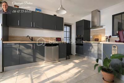 Maison traditionnelle - 121 m² - 5 pièces