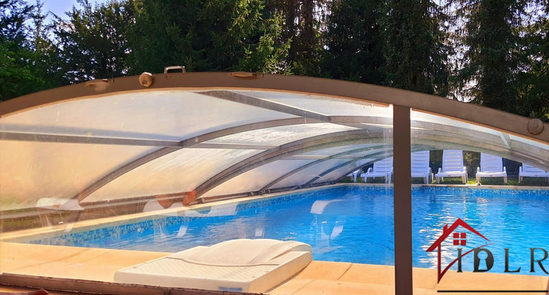 Château - 386 m² - 15 pièces