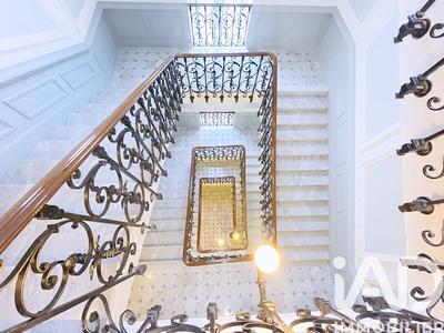 Appartement - 203 m² - 6 pièces