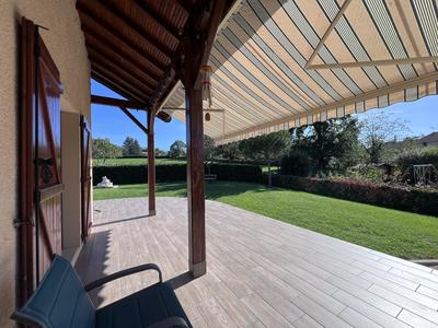 Maison traditionnelle - 140 m² - 6 pièces