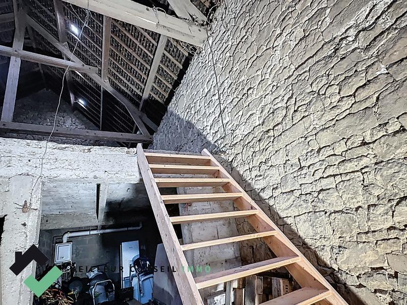 Maison ancienne - 183 m² - 3 pièces