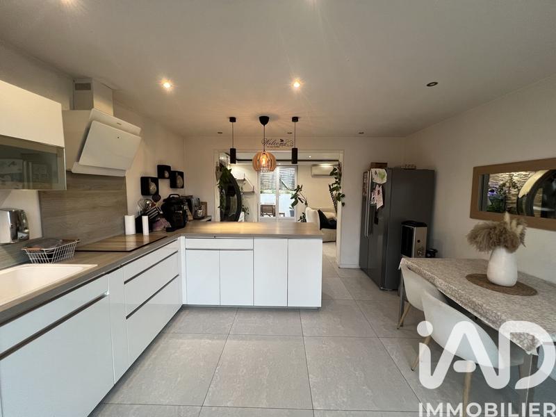 Maison - 108 m² - 6 pièces