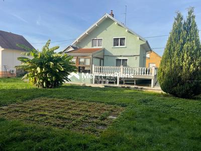 Maison - 105 m² - 5 pièces