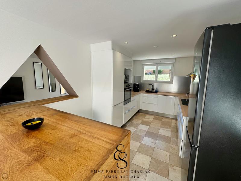 Villa - 138 m² - 6 pièces