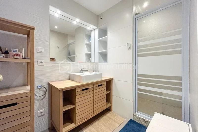 Appartement - 90 m² - 4 pièces