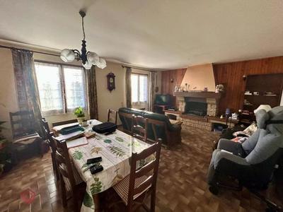 Villa - 171 m² - 10 pièces