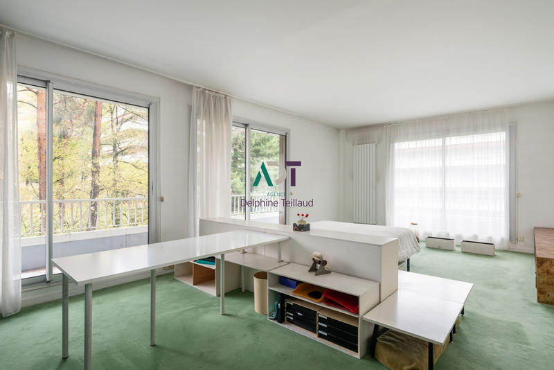 Appartement - 141 m² - 4 pièces