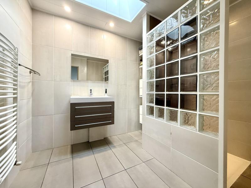 Maison - 158 m² - 6 pièces