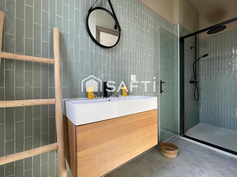 Maison - 184 m² - 8 pièces