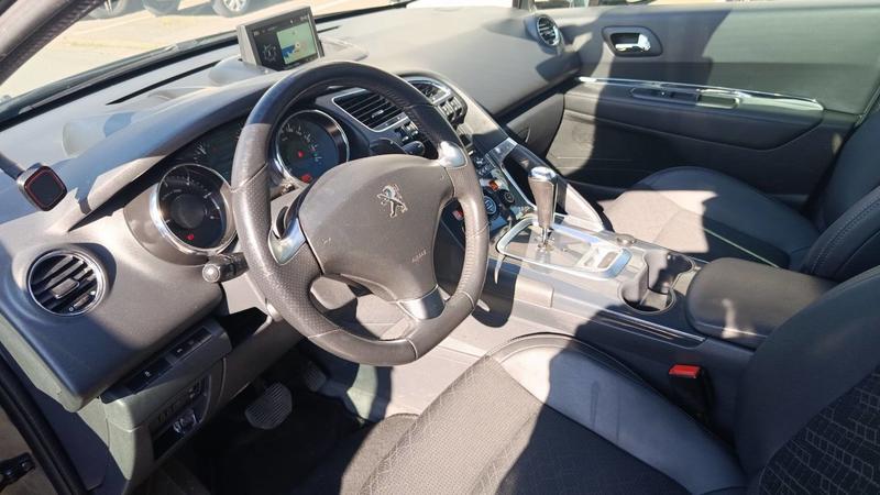 Peugeot 3008 1.6 e-HDi 115 Etg6 Feline