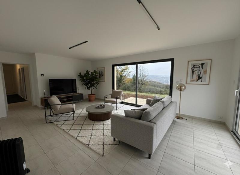 Maison - 115 m² - 4 pièces