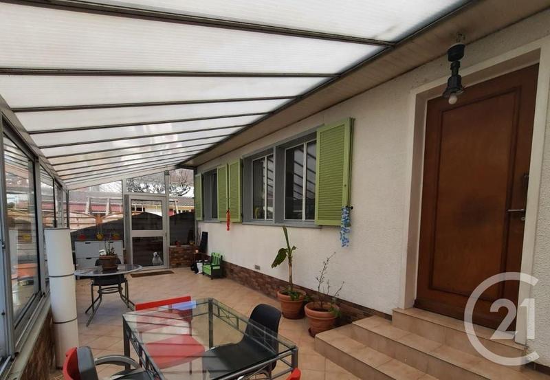 Pavillon - 100 m² - 5 pièces