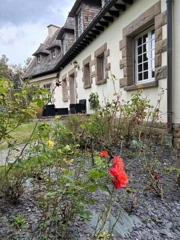 Maison en pierre - 266 m² - 12 pièces