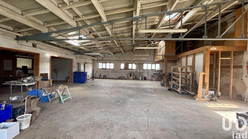 Local commercial - 325 m²