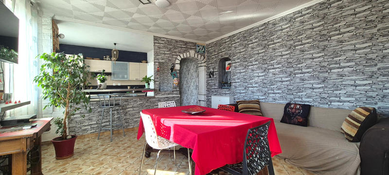 Maison - 97 m² - 4 pièces