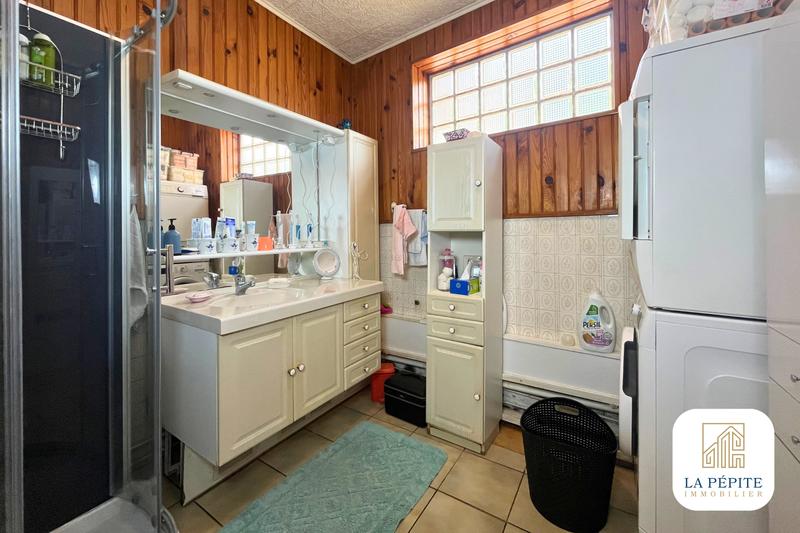 Maison - 97 m² - 7 pièces