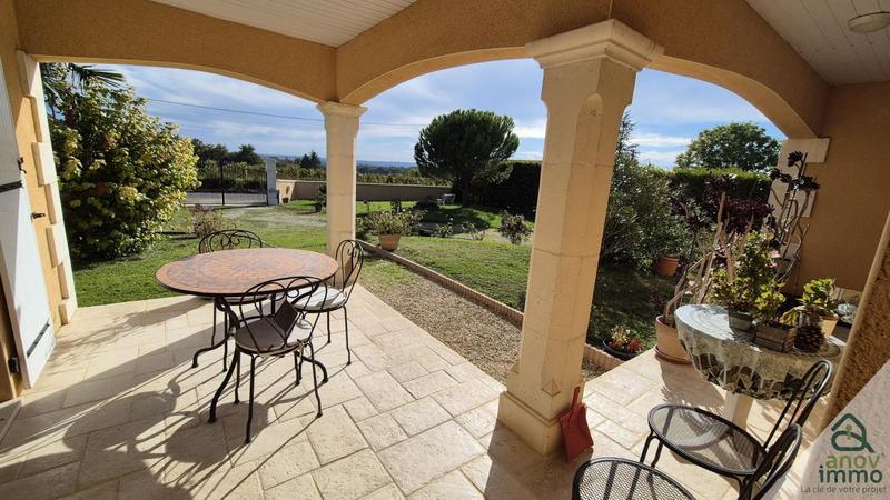 Maison - 138 m² - 6 pièces