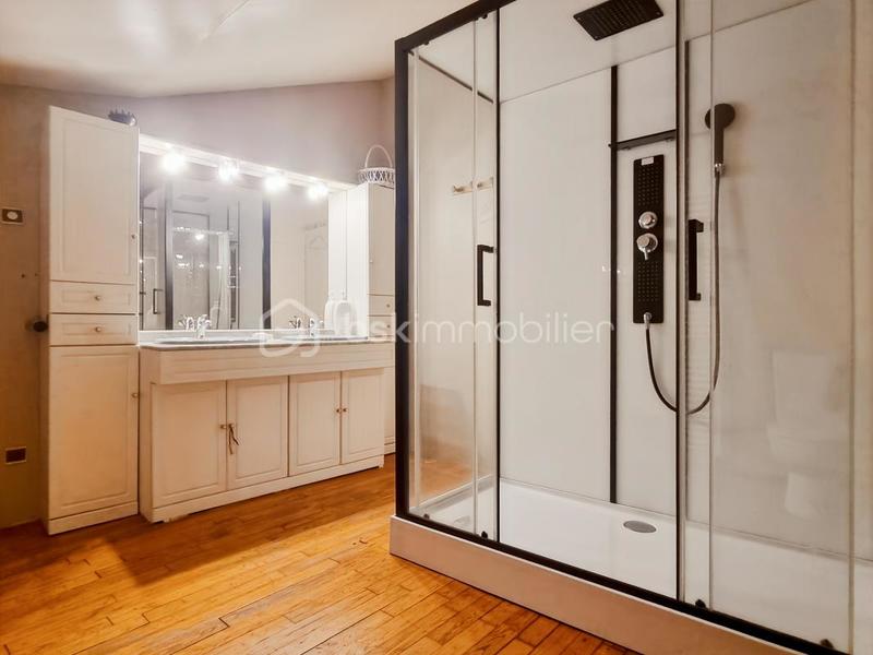 Longère - 199 m² - 6 pièces