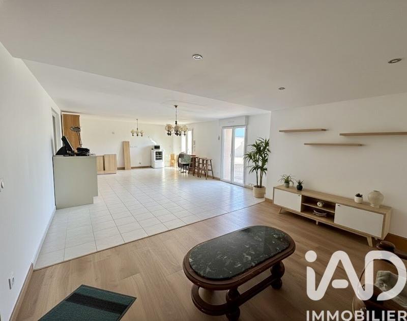 Maison - 231 m² - 9 pièces