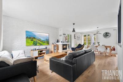 Maison - 141 m² - 7 pièces