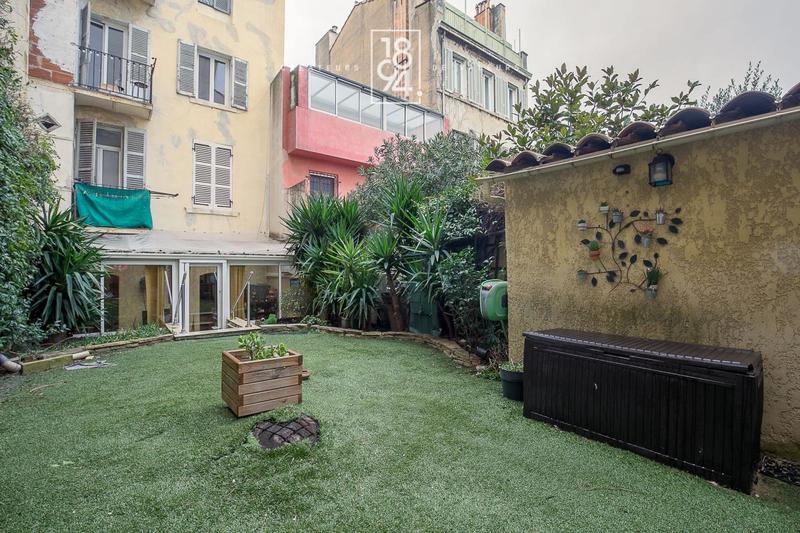 Appartement - 90 m² - 3 pièces