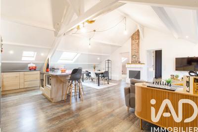 Loft - 83 m² - 3 pièces