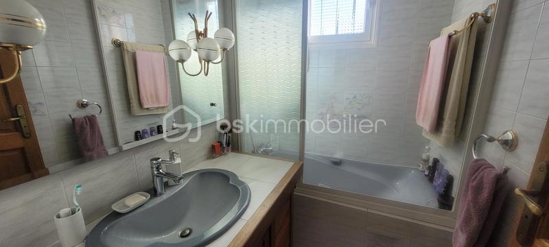 Maison - 140 m² - 7 pièces