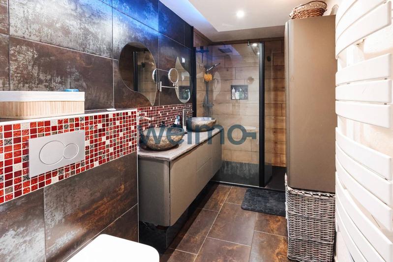 Maison - 162 m² - 8 pièces