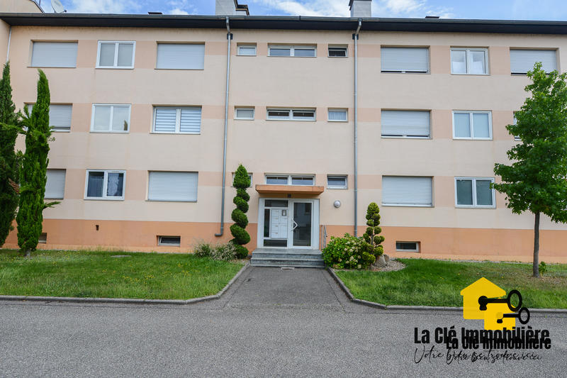 Appartement - 94 m² - 4 pièces