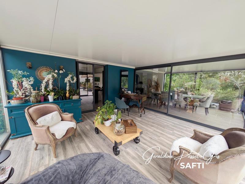 Maison - 200 m² - 6 pièces