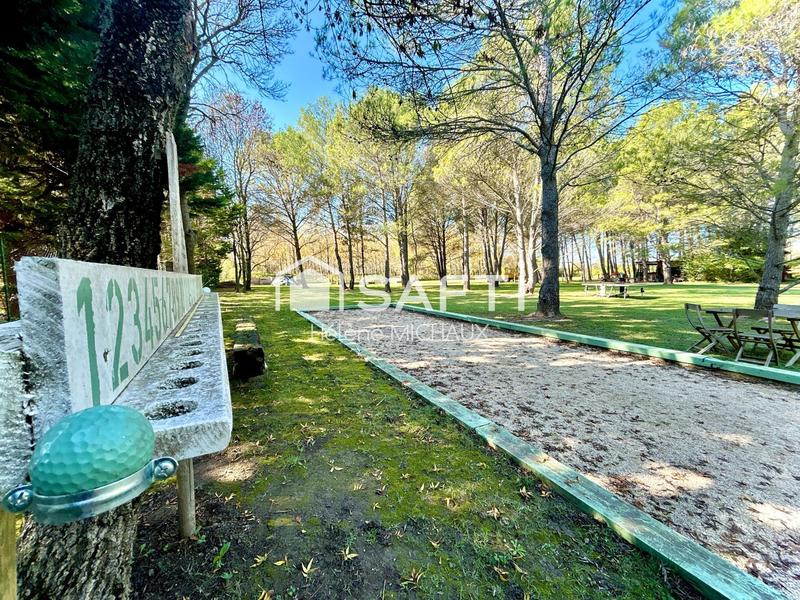 Maison - 632 m² - 17 pièces