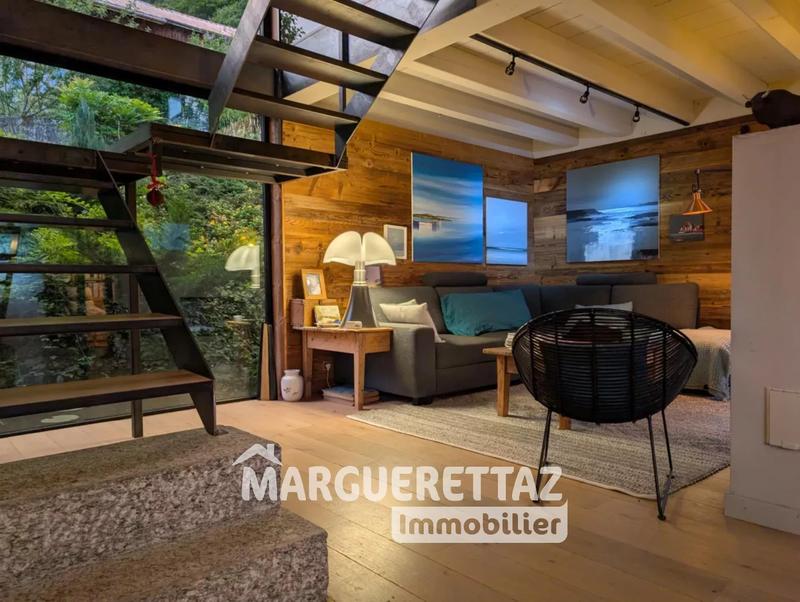 Châlet - 230 m² - 7 pièces