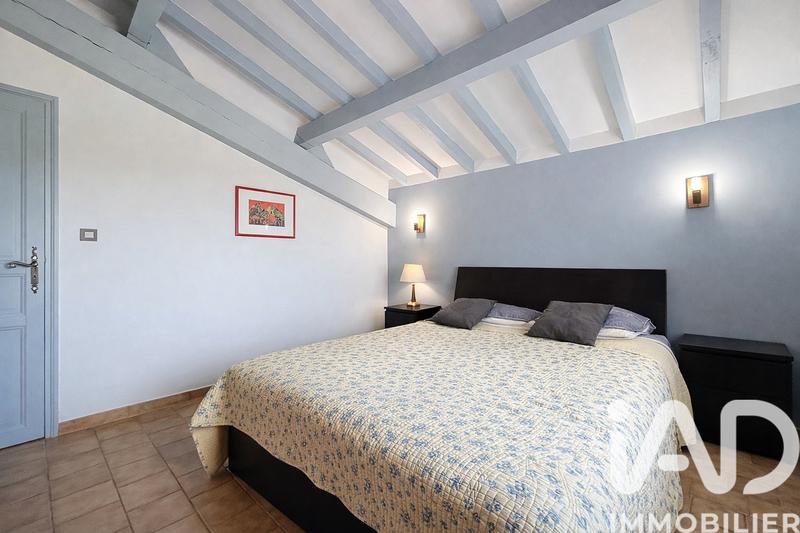 Maison - 189 m² - 8 pièces