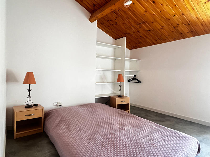 Maison - 200 m² - 9 pièces