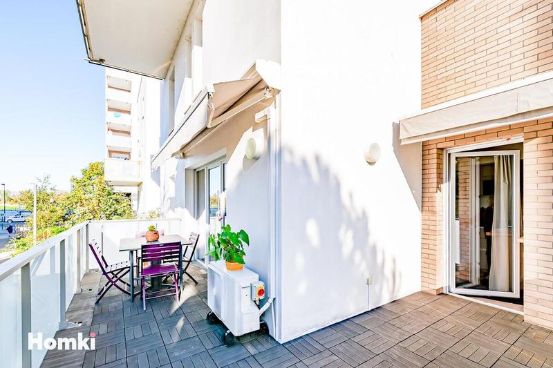 Appartement - 98 m² - 5 pièces