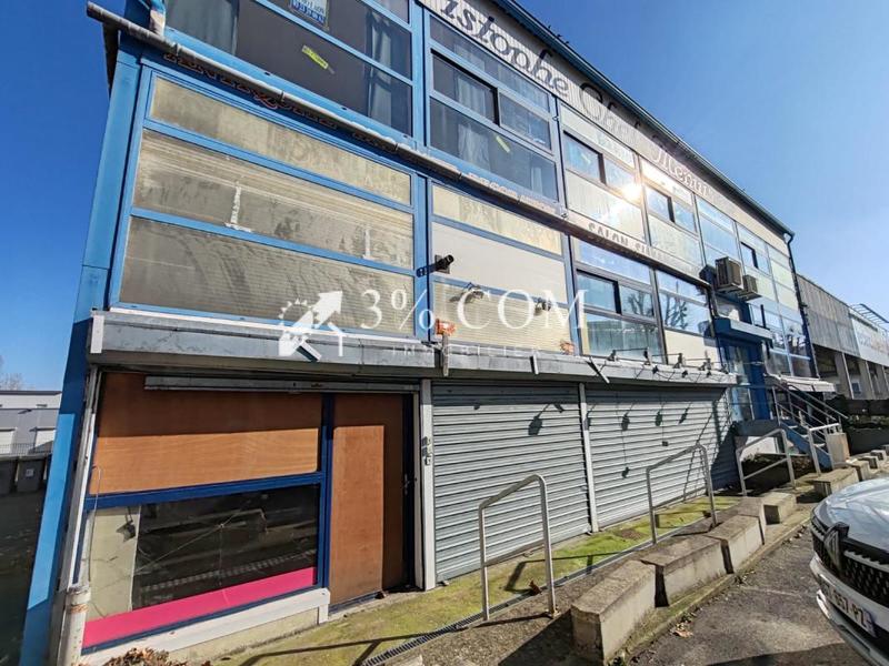 Local commercial - 200 m²