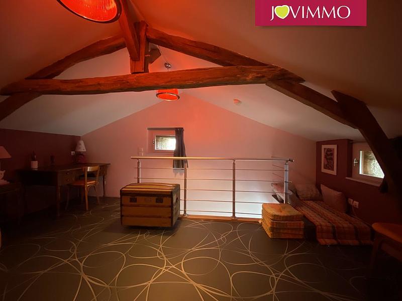 Maison - 237 m² - 9 pièces