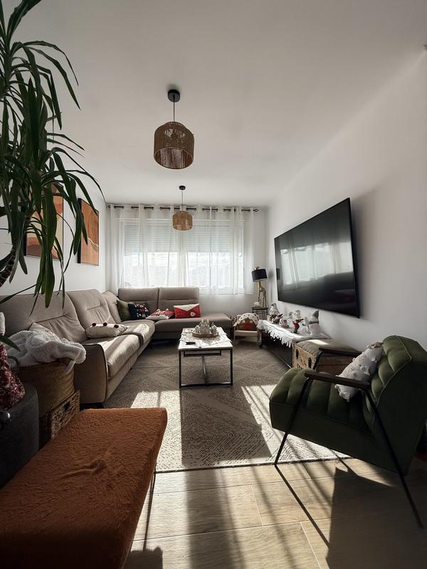 Maison traditionnelle - 166 m² - 9 pièces